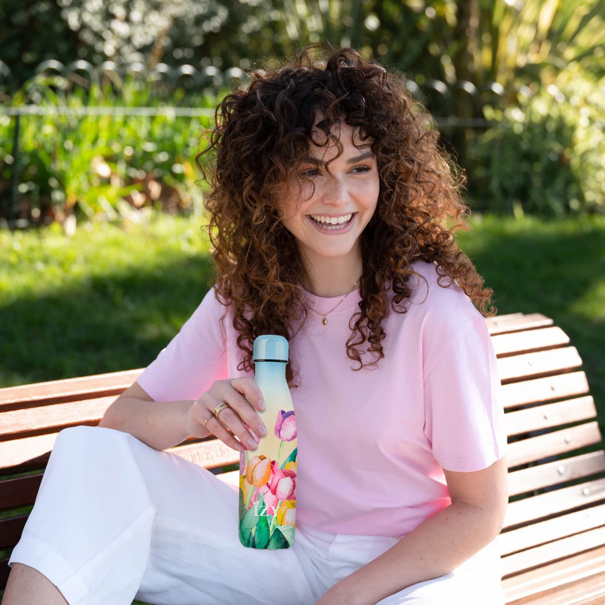 IZY Thermos Bottle Tulip Field - 500ML To-Go Insulated Water Bottles