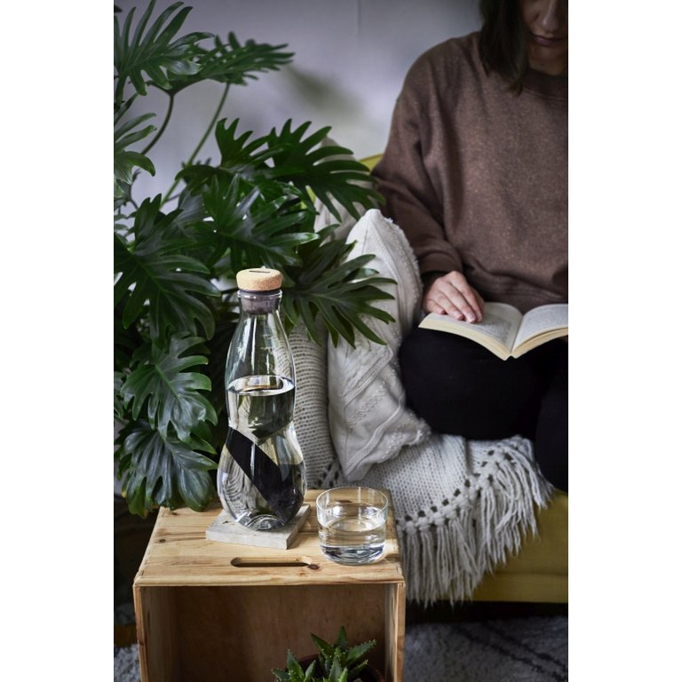 Black+Blum Karaf 1,1L – Handgeblazen Glas & Binchotan Houtskoolfilter